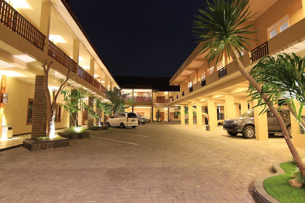 Syailendra Hotel Syariah Jepara Exterior foto