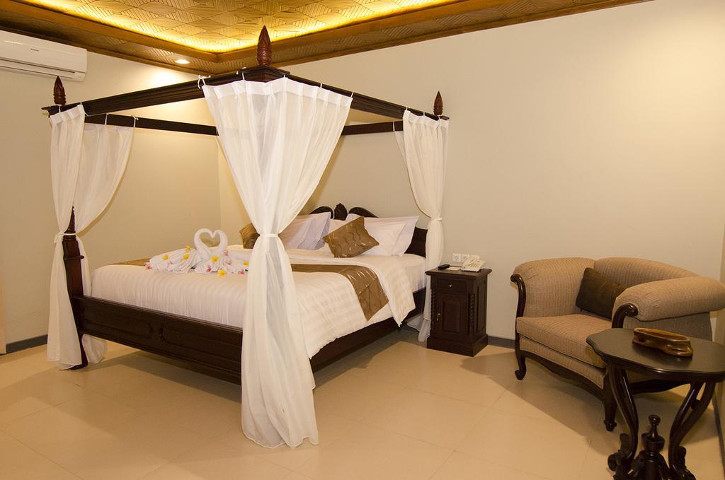 Syailendra Hotel Syariah Jepara Zimmer foto